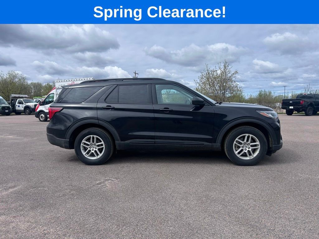 Used 2026 Ford Explorer Active AWD/4WD image 6