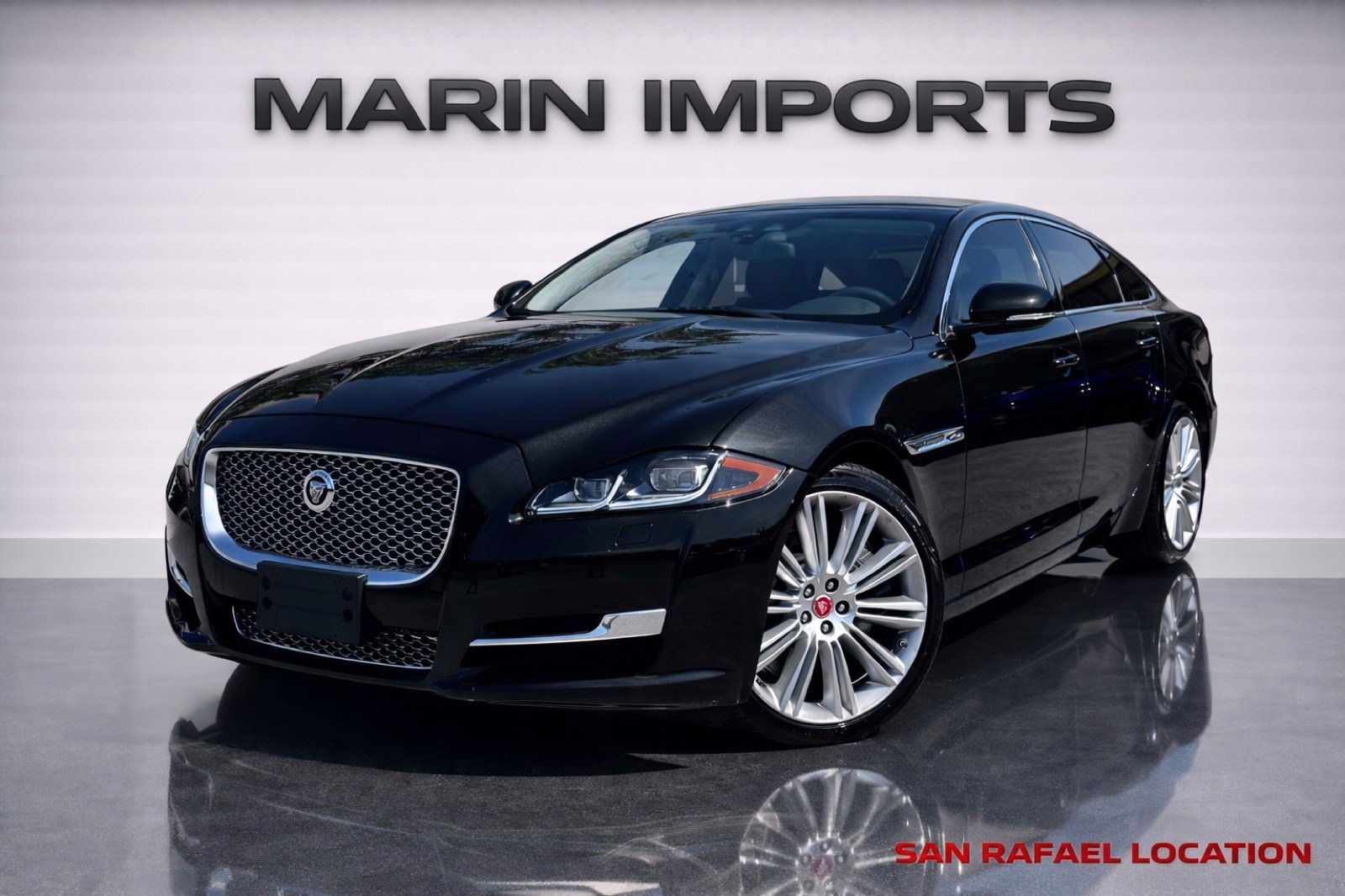 Used 2018 Jaguar XJ L Supercharged image 1