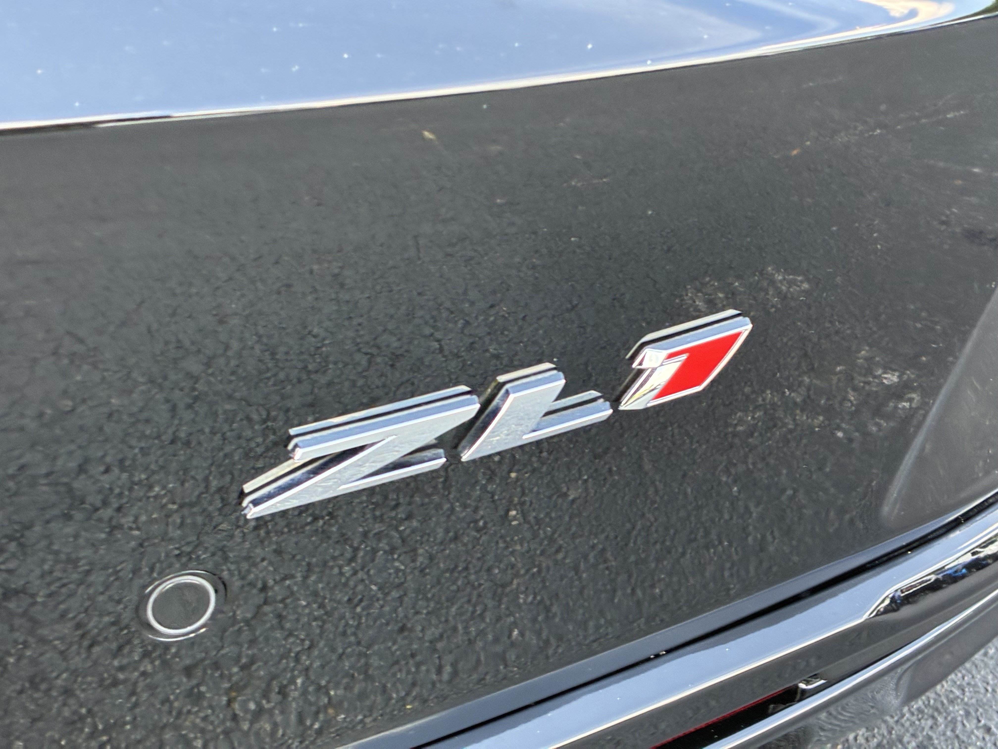Used 2018 Chevrolet Camaro ZL1 RWD image 12