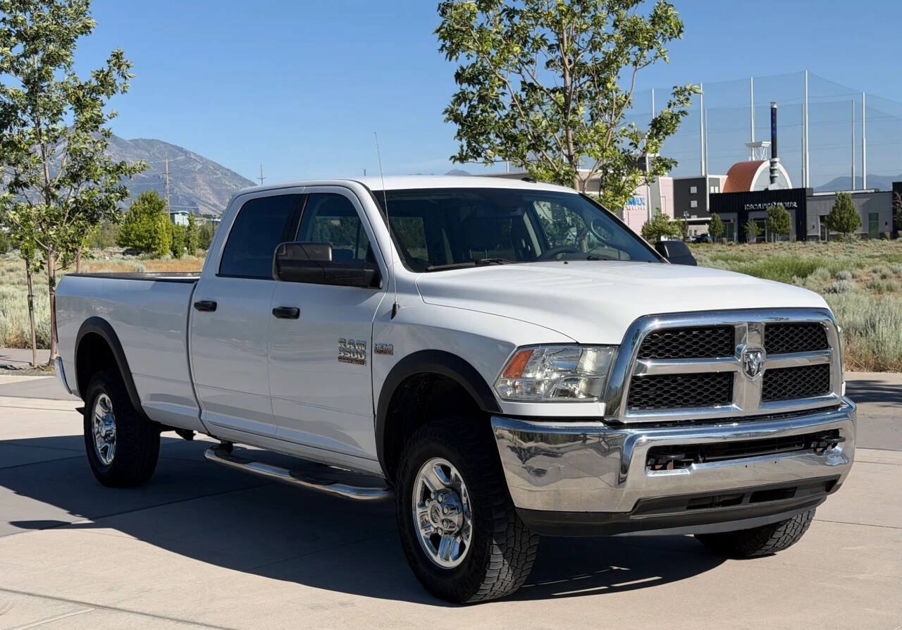 Used 2016 RAM 3500 SLT AWD/4WD image 3