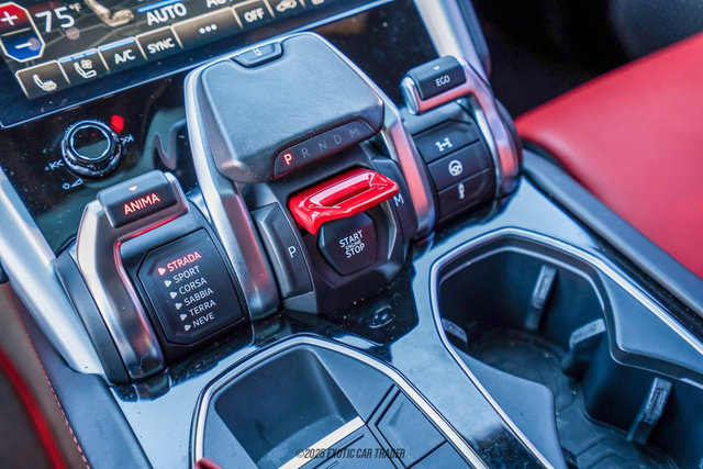 Used 2019 Lamborghini Urus image 36