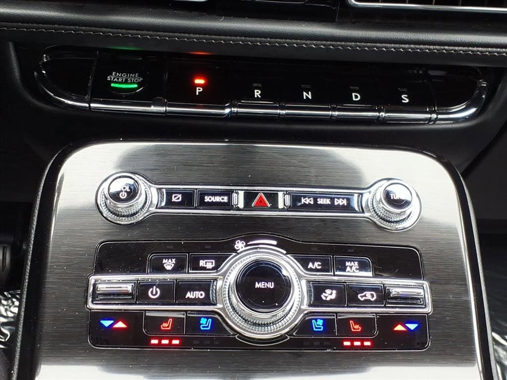 Used 2022 Lincoln Nautilus Reserve image 17