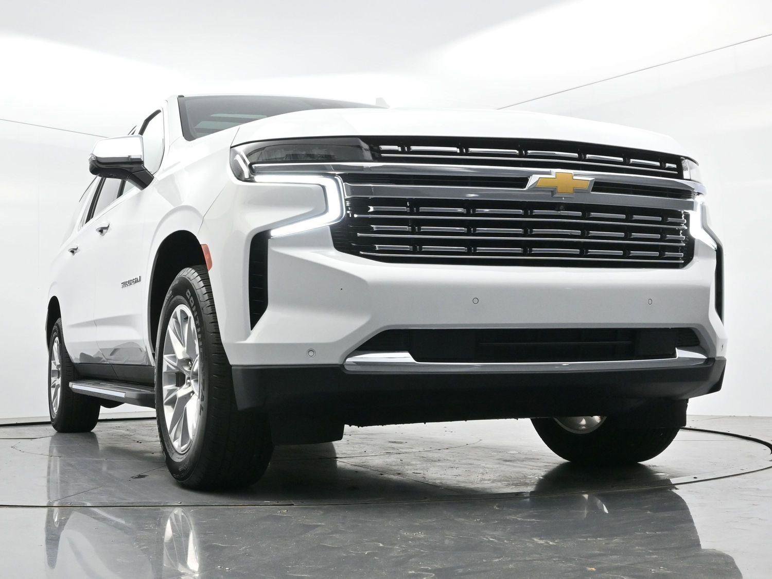 Used 2024 Chevrolet Suburban Premier w/ Premium Package AWD/4WD image 45