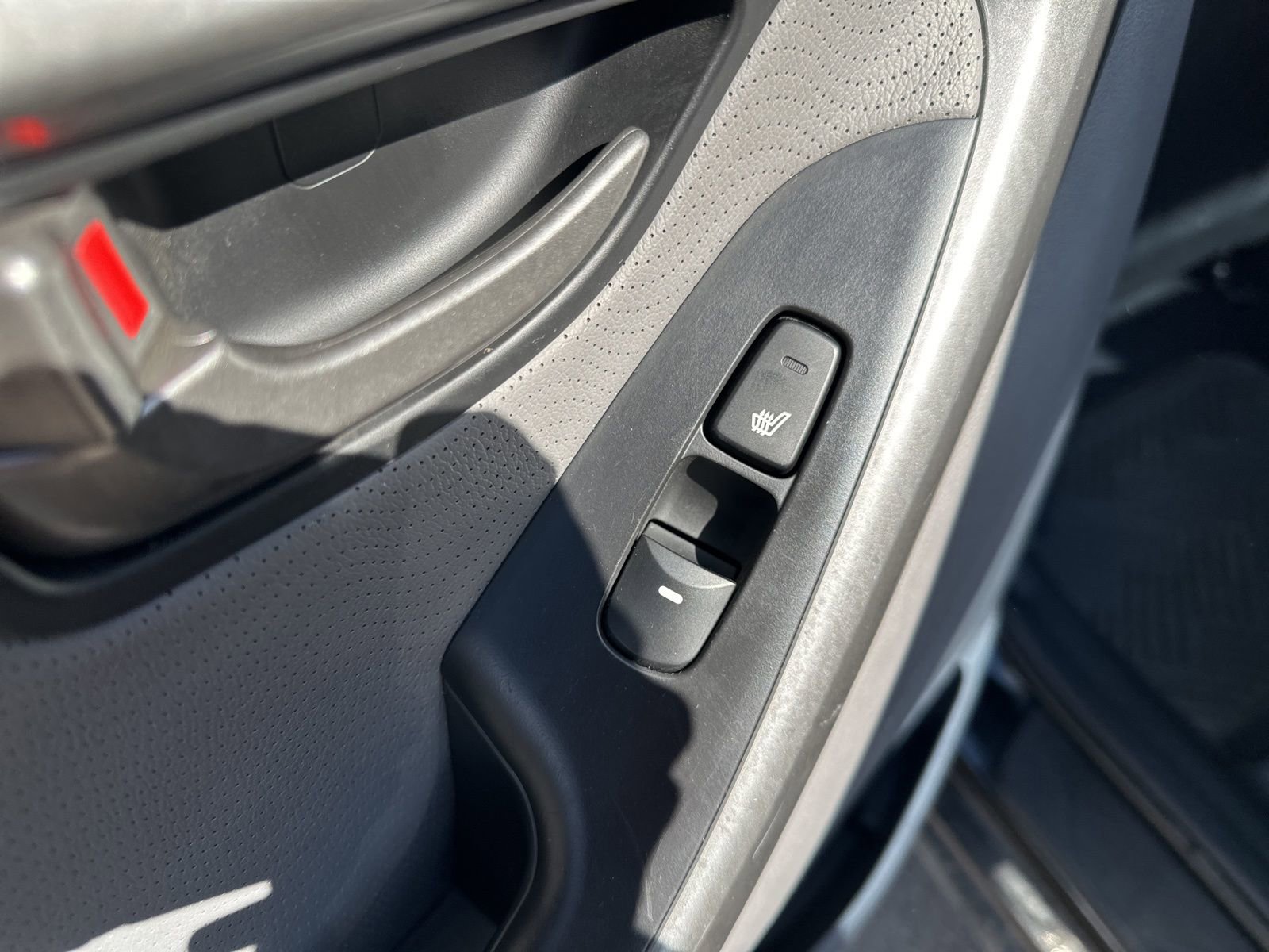 Used 2013 Hyundai Elantra Limited w/ Technology Pkg FWD image 23