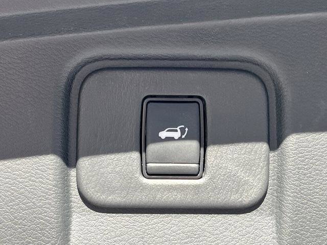Certified 2024 Nissan Murano Platinum w/ Cargo Package image 28