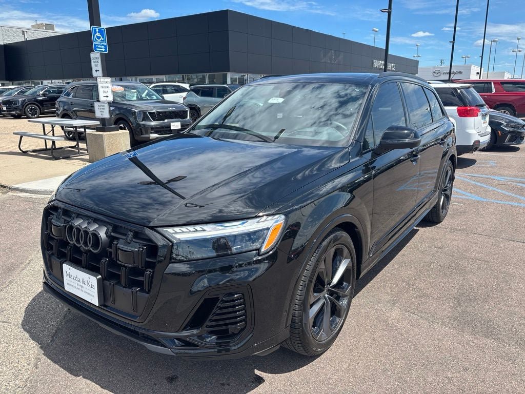 Used 2025 Audi Q7 3.0T Prestige