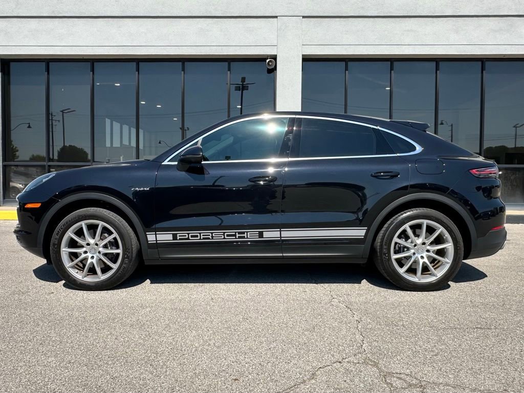 Used 2022 Porsche Cayenne E-Hybrid Coupe image 8
