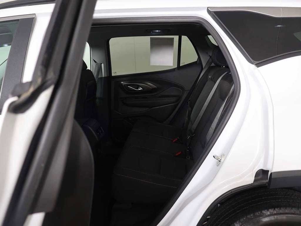 Used 2023 GMC Terrain SLE w/ Driver Convenience Package AWD/4WD image 33