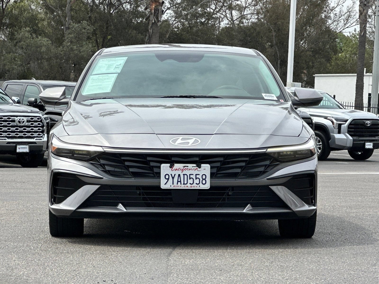 Used 2025 Hyundai Elantra Limited FWD image 7