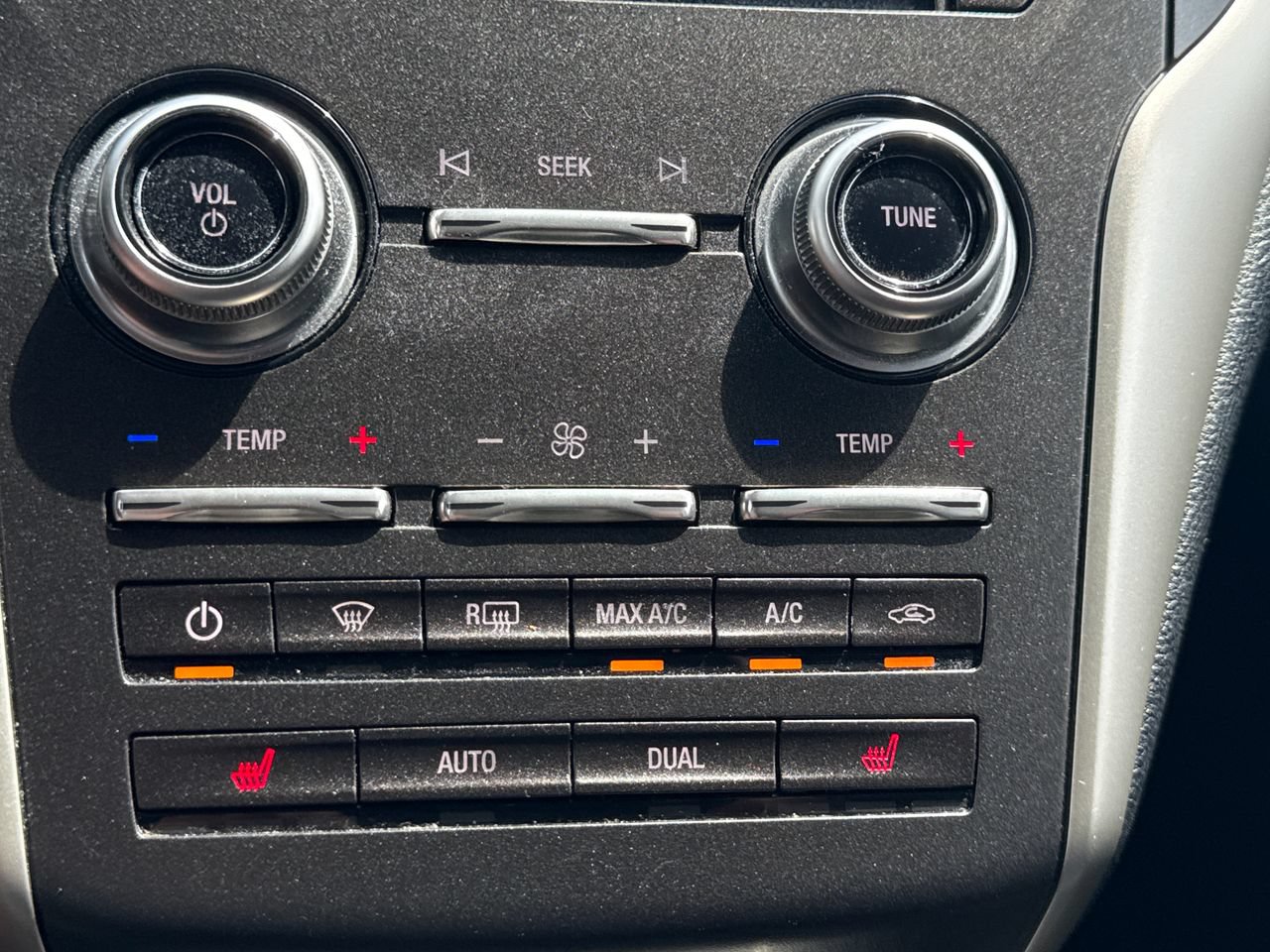Used 2019 Lincoln MKC Premiere FWD image 21