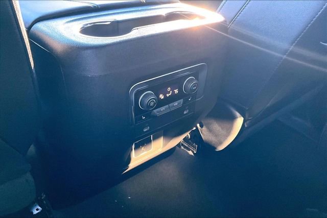 Used 2022 Chevrolet Tahoe LT w/ LT Signature Plus Package image 12