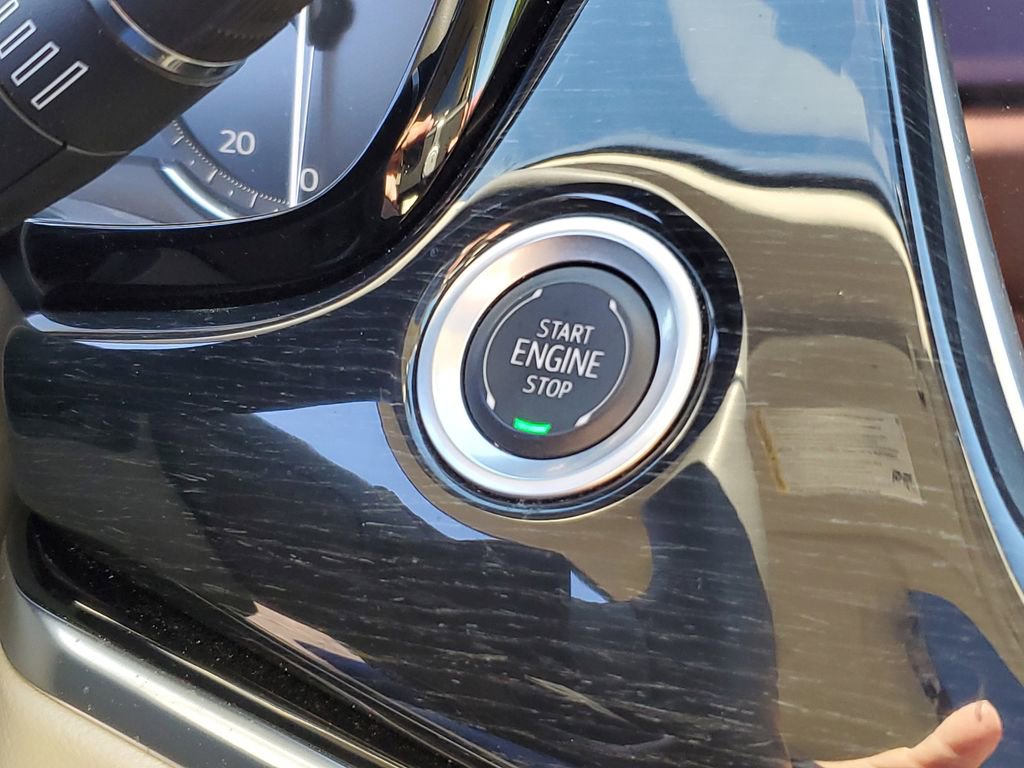 Used 2024 Cadillac XT6 Premium Luxury w/ LPO, Floor Liner Package image 17