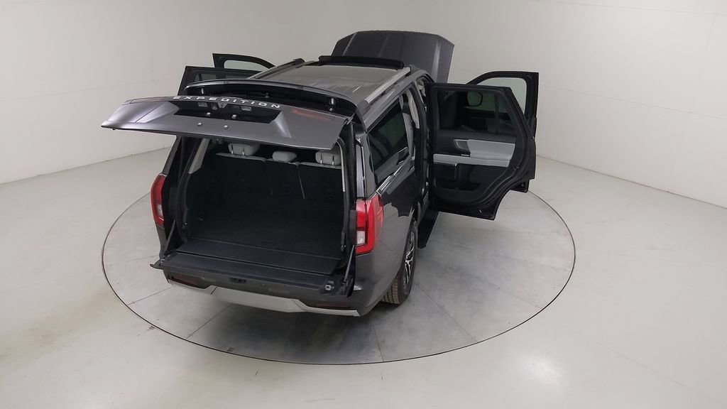 Certified 2025 Ford Expedition Platinum AWD/4WD image 54