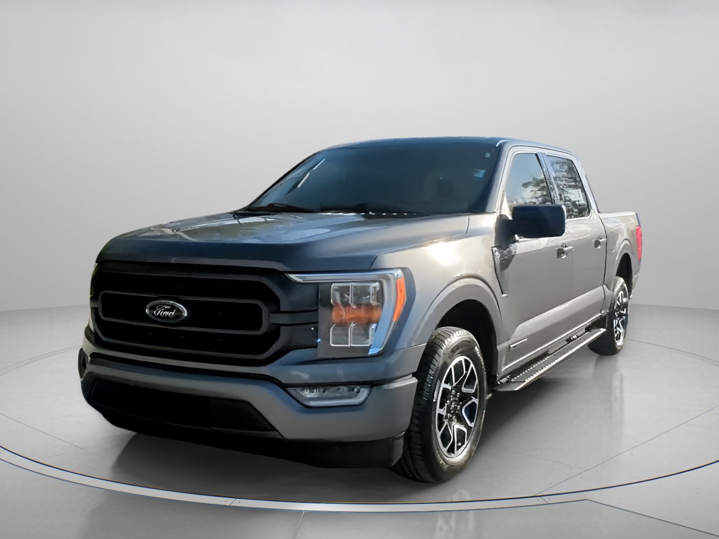 Certified 2021 Ford F150 XLT w/ Equipment Group 302A High image 10