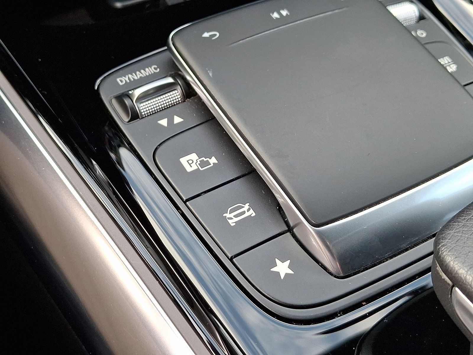 Used 2023 Mercedes-Benz GLA 250 4MATIC image 23