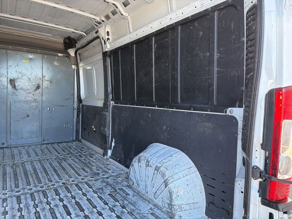 Used 2019 RAM ProMaster 2500 w/ Interior Convenience Group image 28