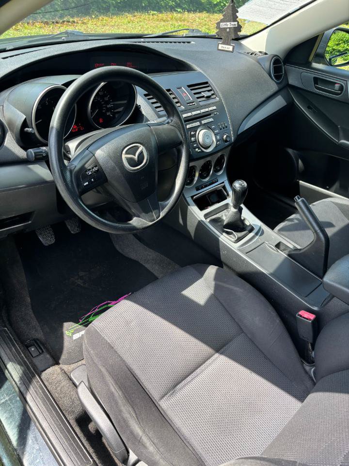 Used 2010 MAZDA MAZDA3 i Sport FWD image 18