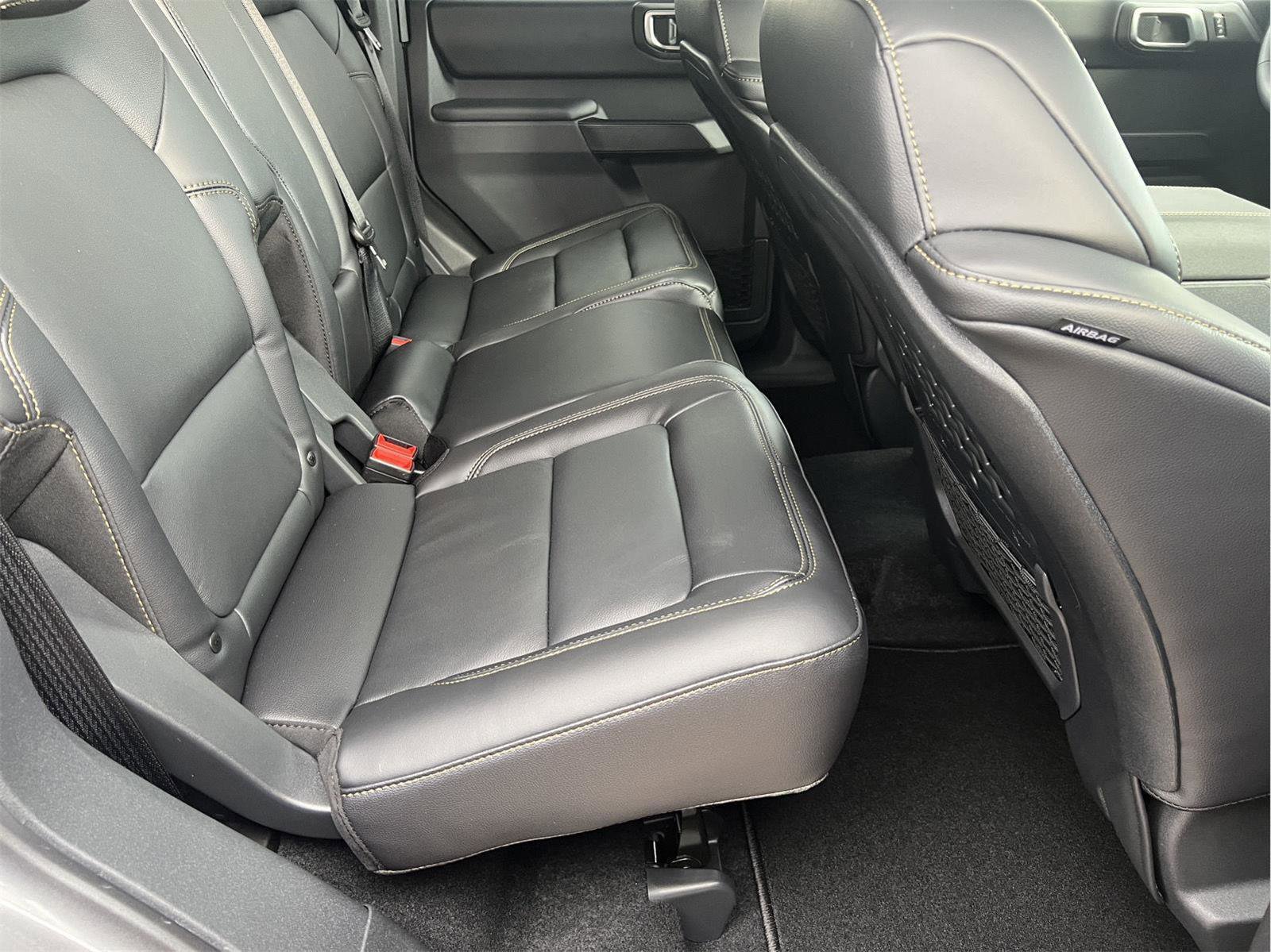 New 2025 Ford Bronco Badlands image 19