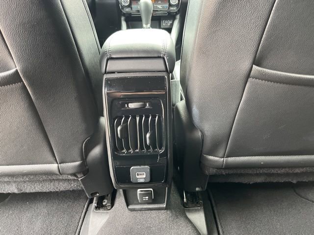Used 2025 Jeep Compass Limited AWD/4WD image 16
