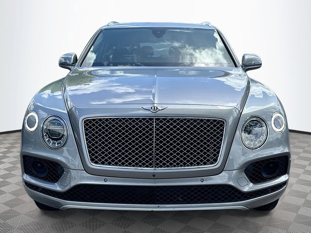 Used 2018 Bentley Bentayga Activity image 2