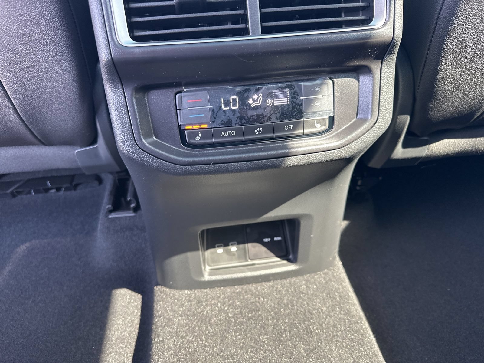 New 2026 Volkswagen Atlas SEL AWD/4WD image 19