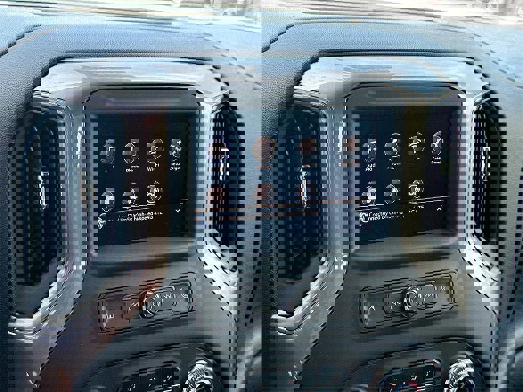 New 2026 GMC Sierra 3500 Pro w/ Convenience Package image 8