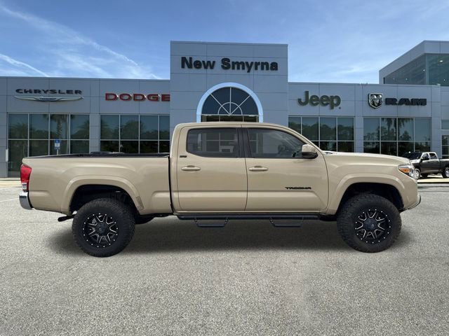 Used 2017 Toyota Tacoma SR5 image 2