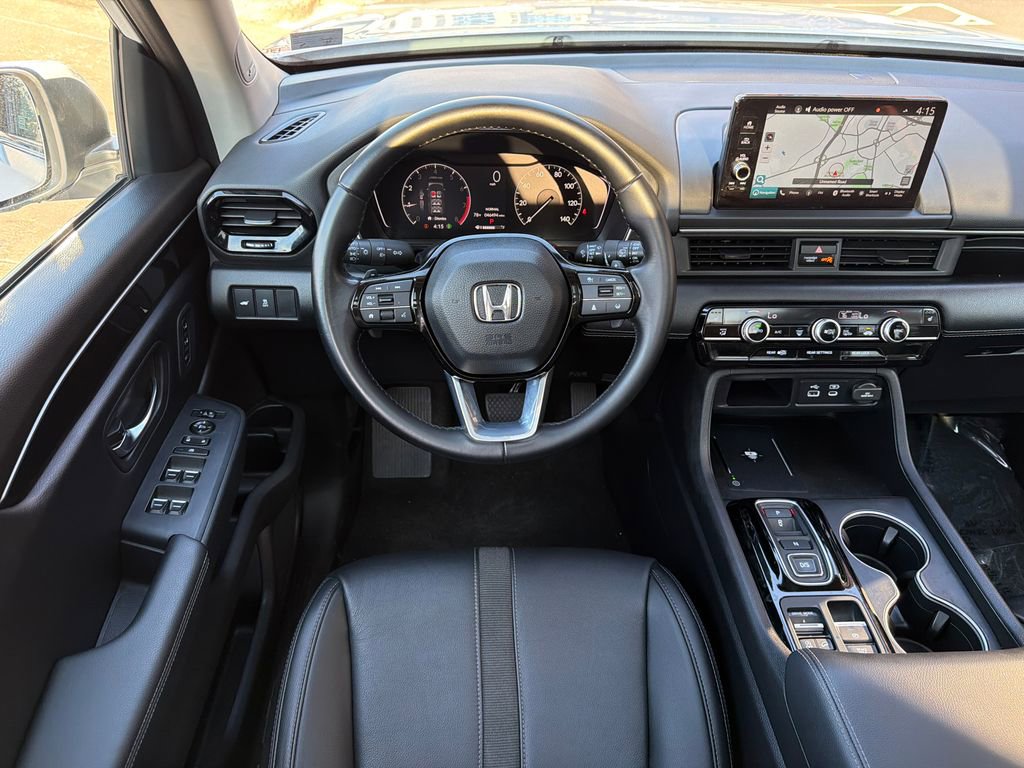 Used 2023 Honda Pilot Touring image 23