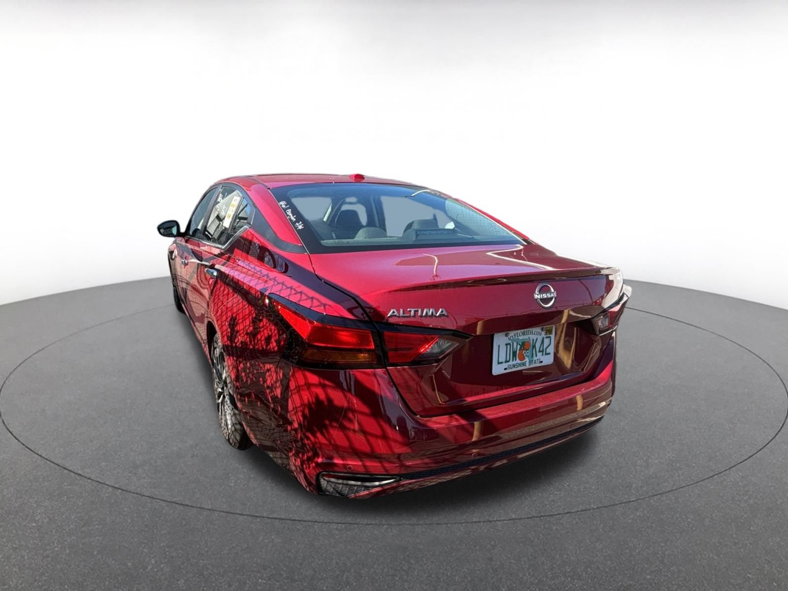 Used 2025 Nissan Altima 2.5 SV FWD image 12