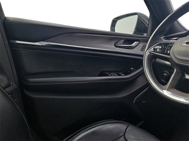 Used 2022 Jeep Grand Cherokee L Overland image 16