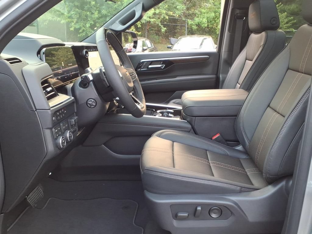 New 2026 Chevrolet Tahoe High Country AWD/4WD image 11