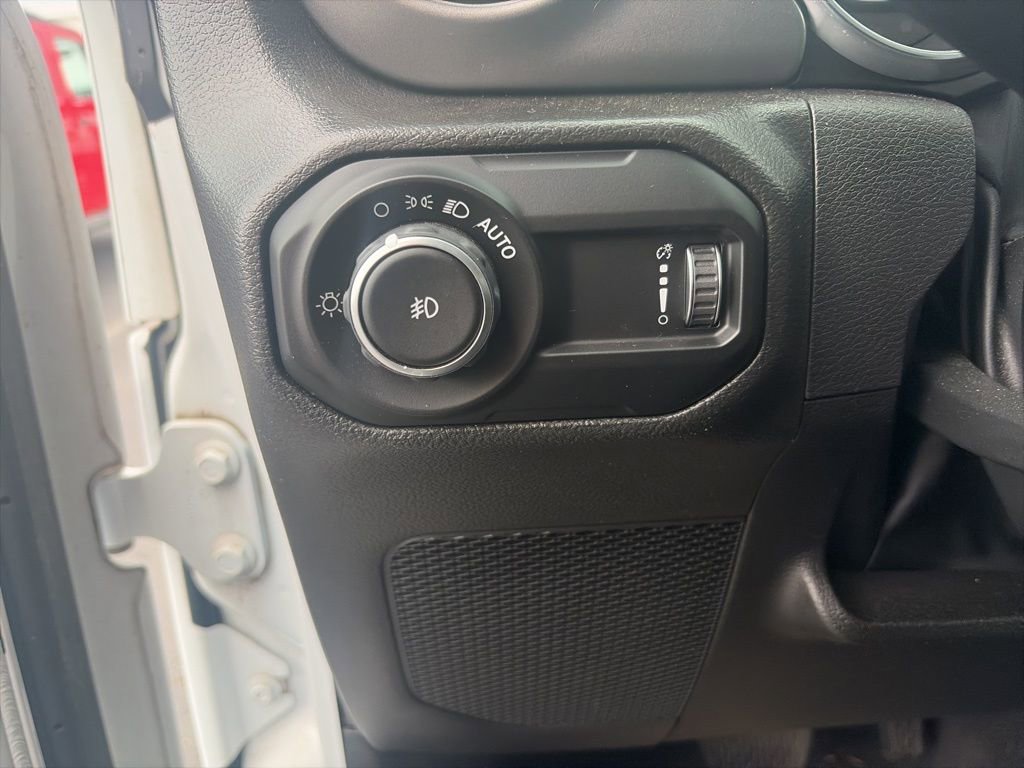 Used 2023 Jeep Wrangler Willys image 15