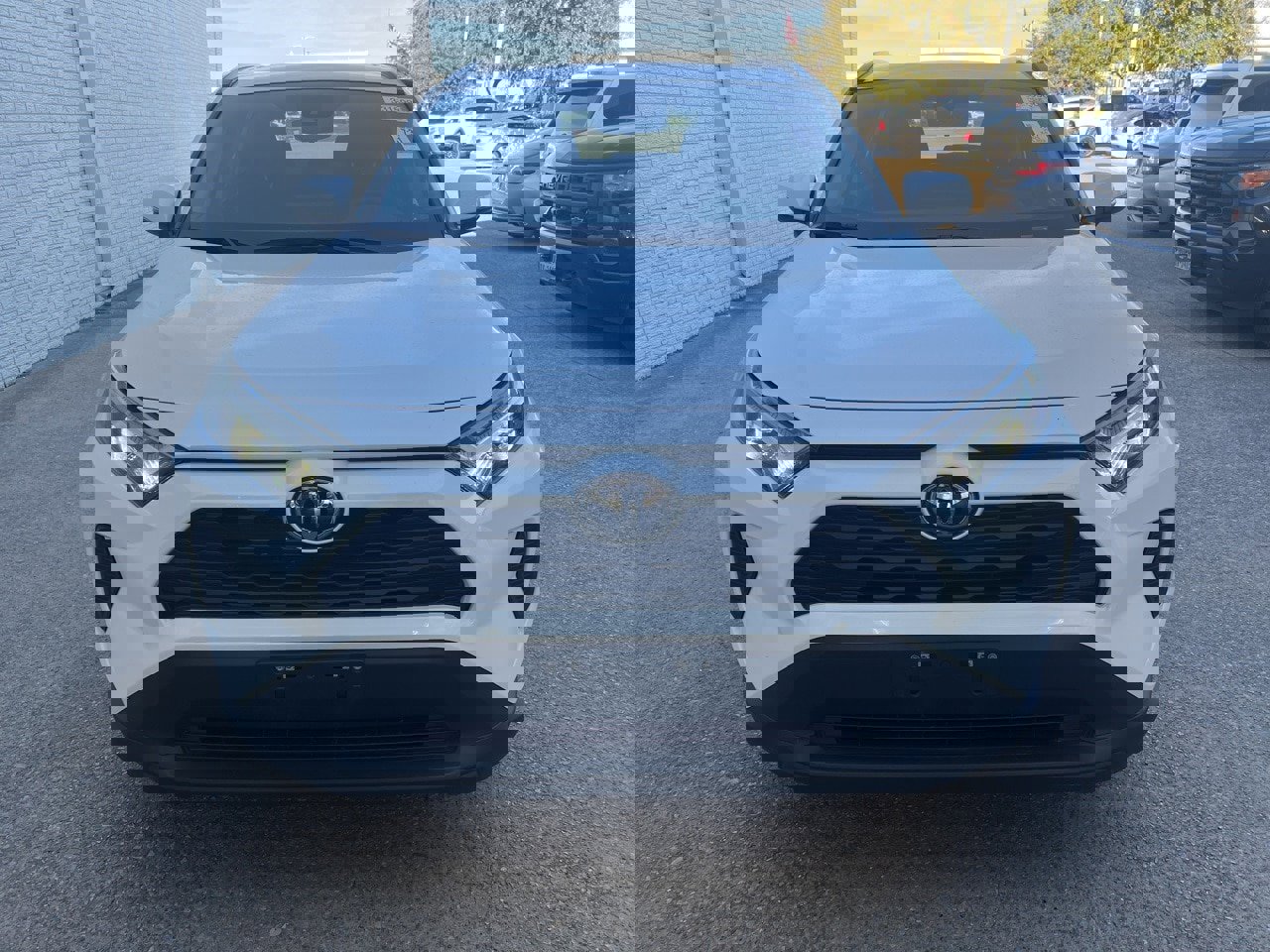 Used 2025 Toyota RAV4 XLE image 2