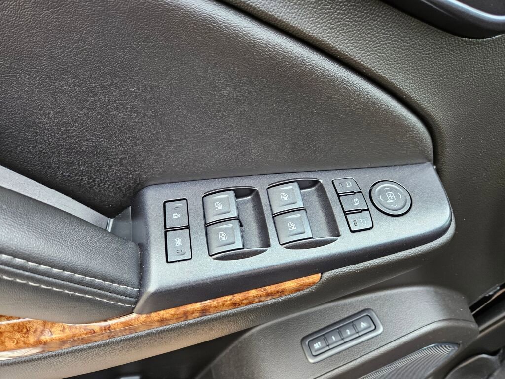 Used 2018 Chevrolet Tahoe Premier w/ RST 6.2L Performance Edition image 19