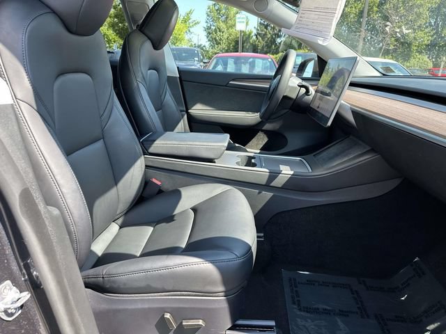 Used 2024 Tesla Model Y Long Range AWD/4WD image 9