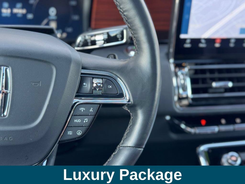 Used 2024 Lincoln Navigator L Reserve AWD/4WD image 11