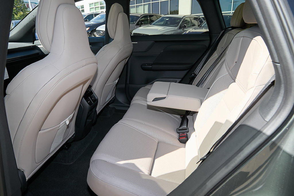 New 2027 Volvo EX60 Ultra AWD/4WD image 31