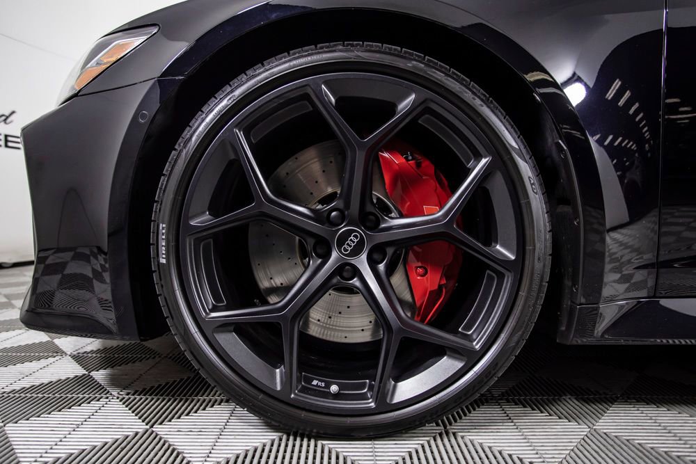 Used 2025 Audi RS 6 performance image 41
