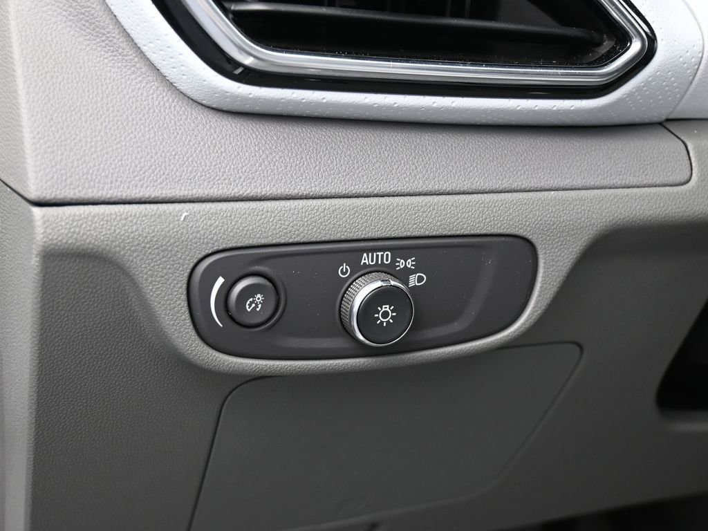 Used 2023 Chevrolet Bolt EUV Premier image 15