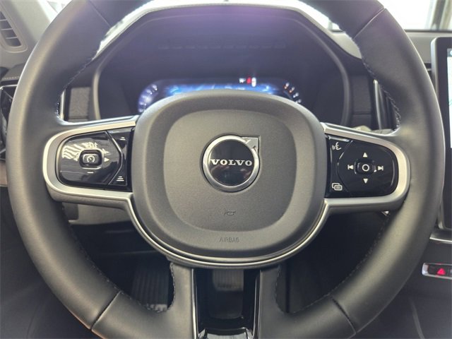 Certified 2025 Volvo XC90 B5 Plus image 36