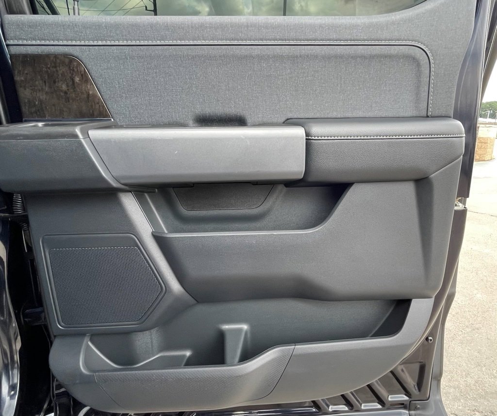 Used 2021 Ford F150 Lariat w/ Tow Technology Package image 34