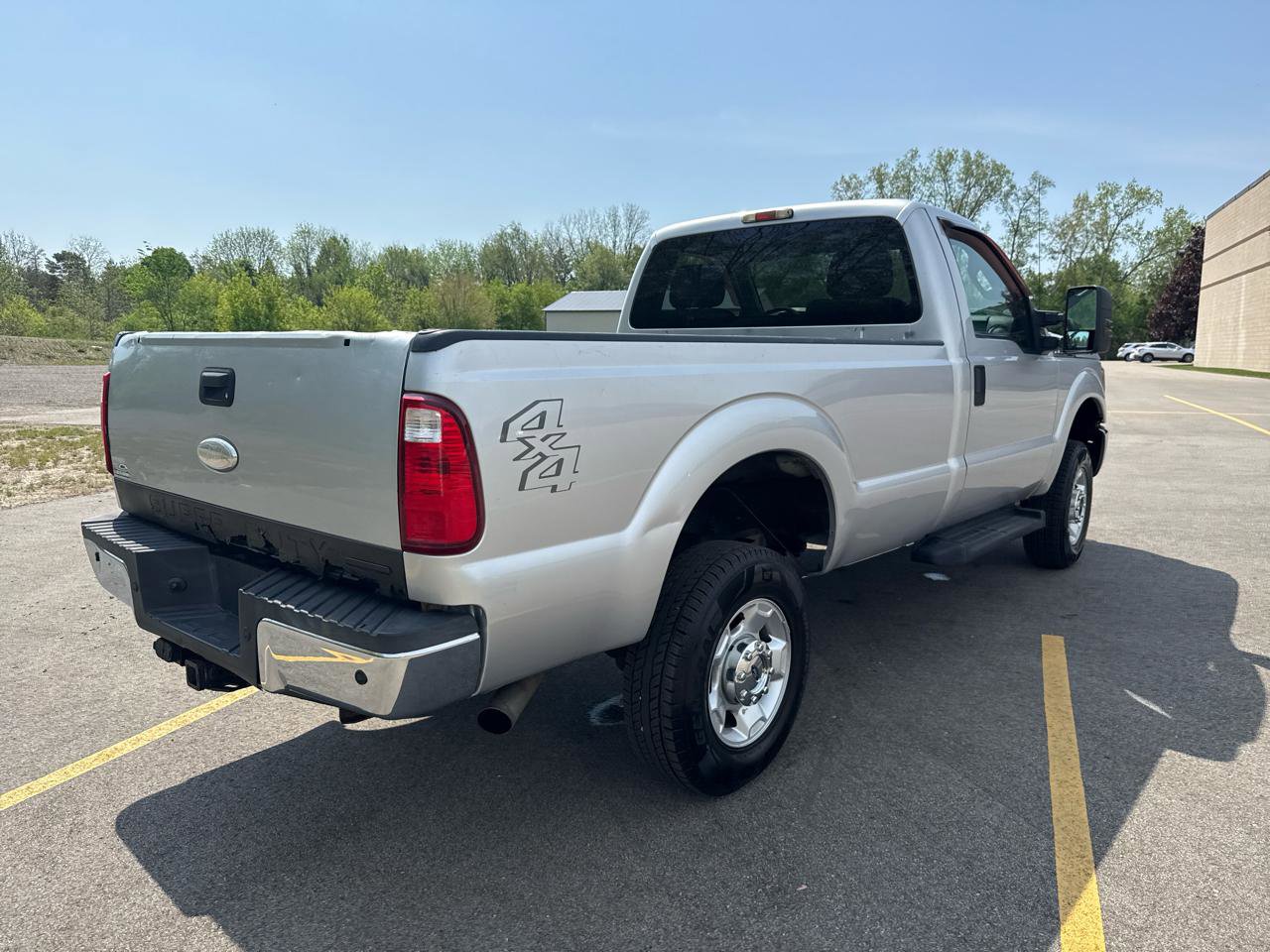 Used 2012 Ford F350 XLT w/ XLT Interior Pkg AWD/4WD image 5