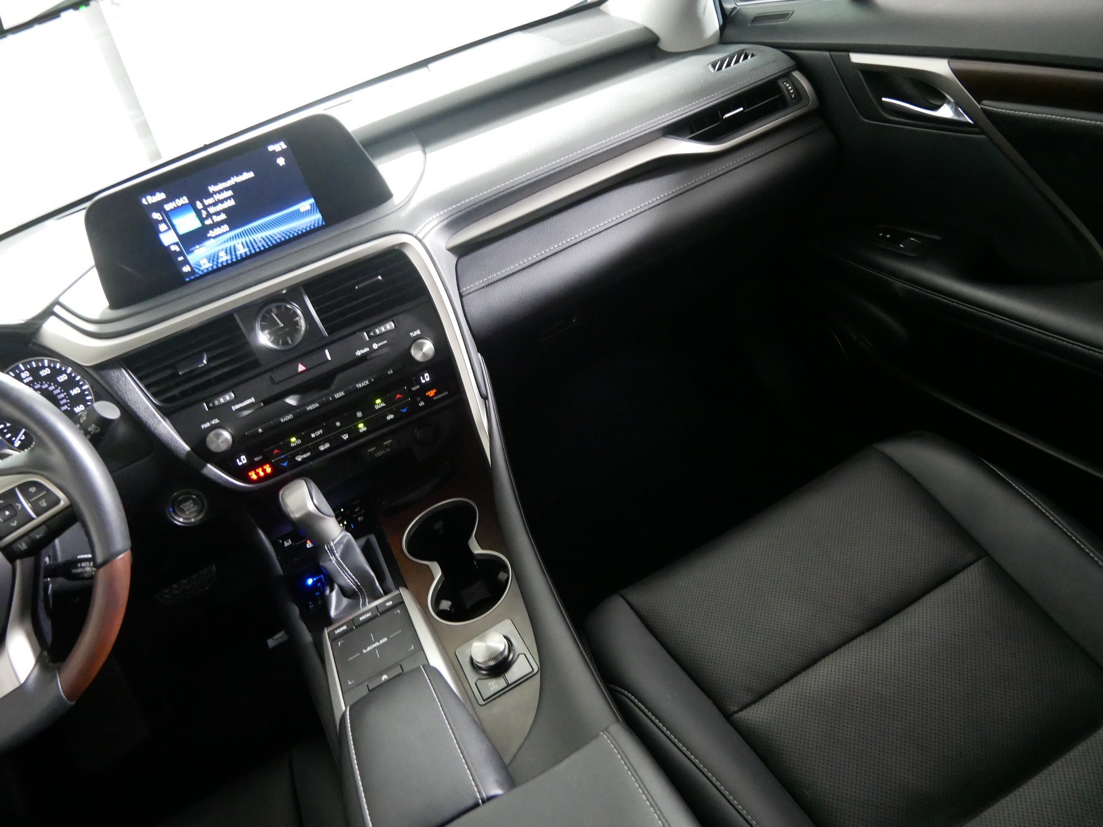 Used 2022 Lexus RX 350 AWD w/ Premium Package image 11