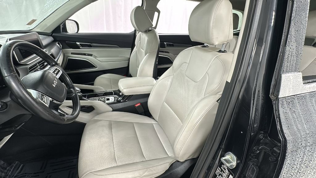 Used 2022 Kia Telluride S image 10