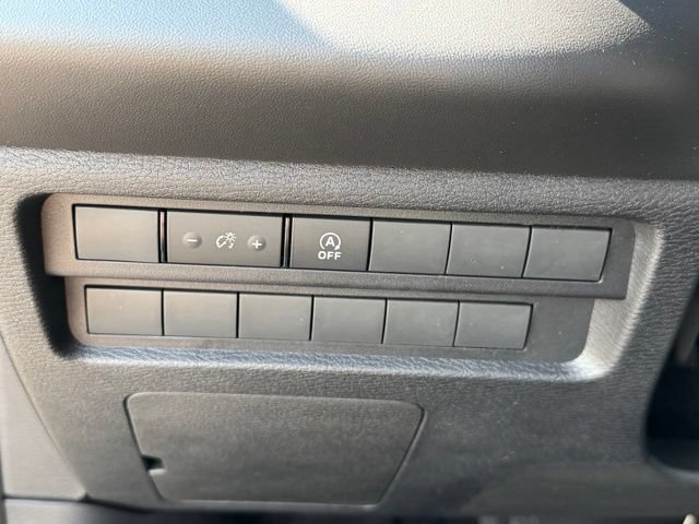 New 2026 Mitsubishi Outlander LE FWD image 29