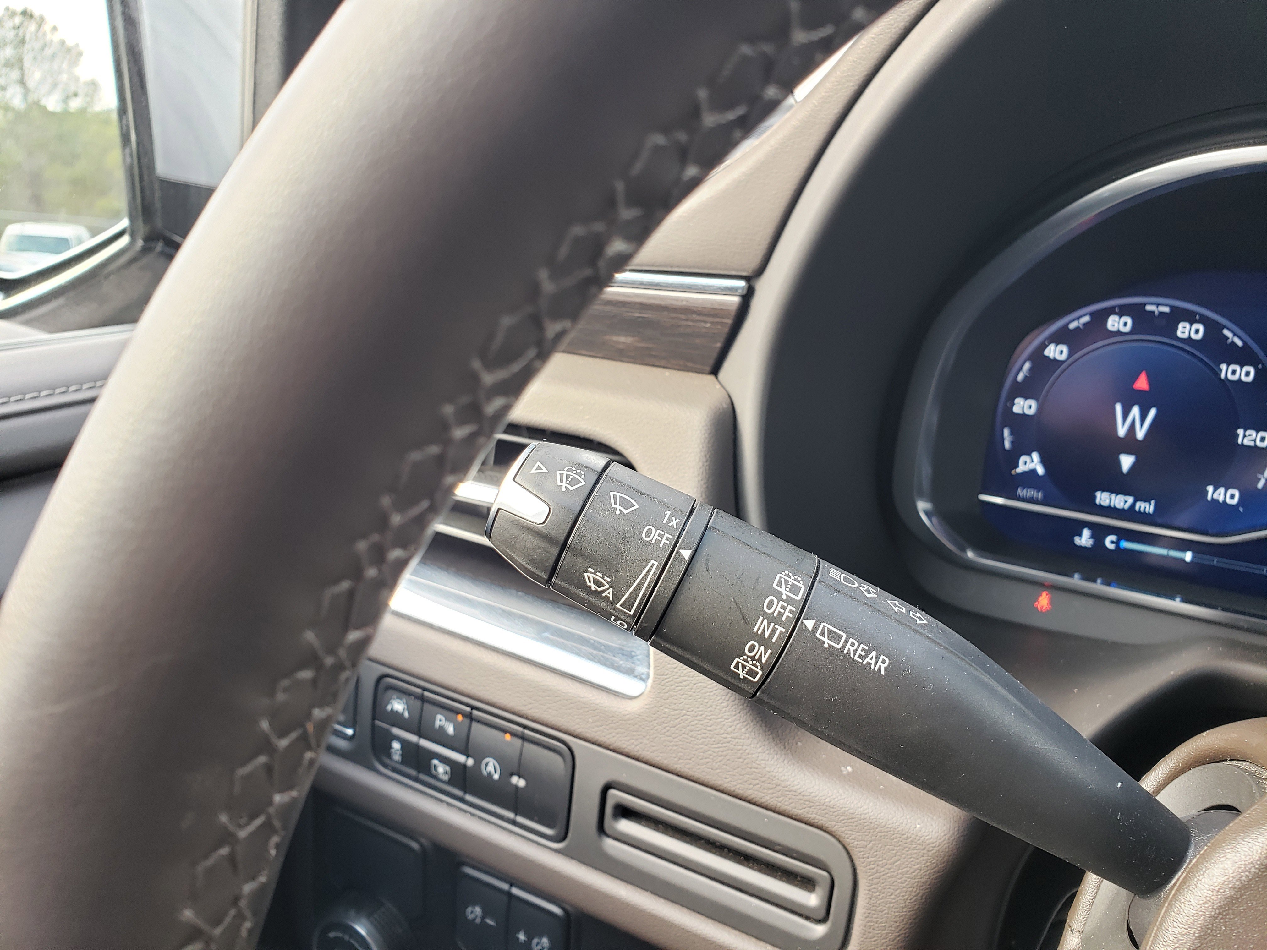 Used 2024 Chevrolet Tahoe LT w/ Luxury Package image 16