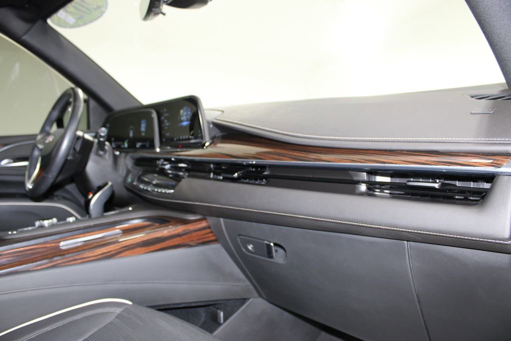 Used 2023 Cadillac Escalade Premium Luxury w/ LPO, Illumination Package RWD image 33