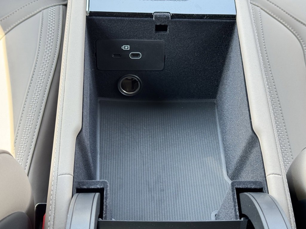 New 2026 Volvo XC90 T8 Plus image 19