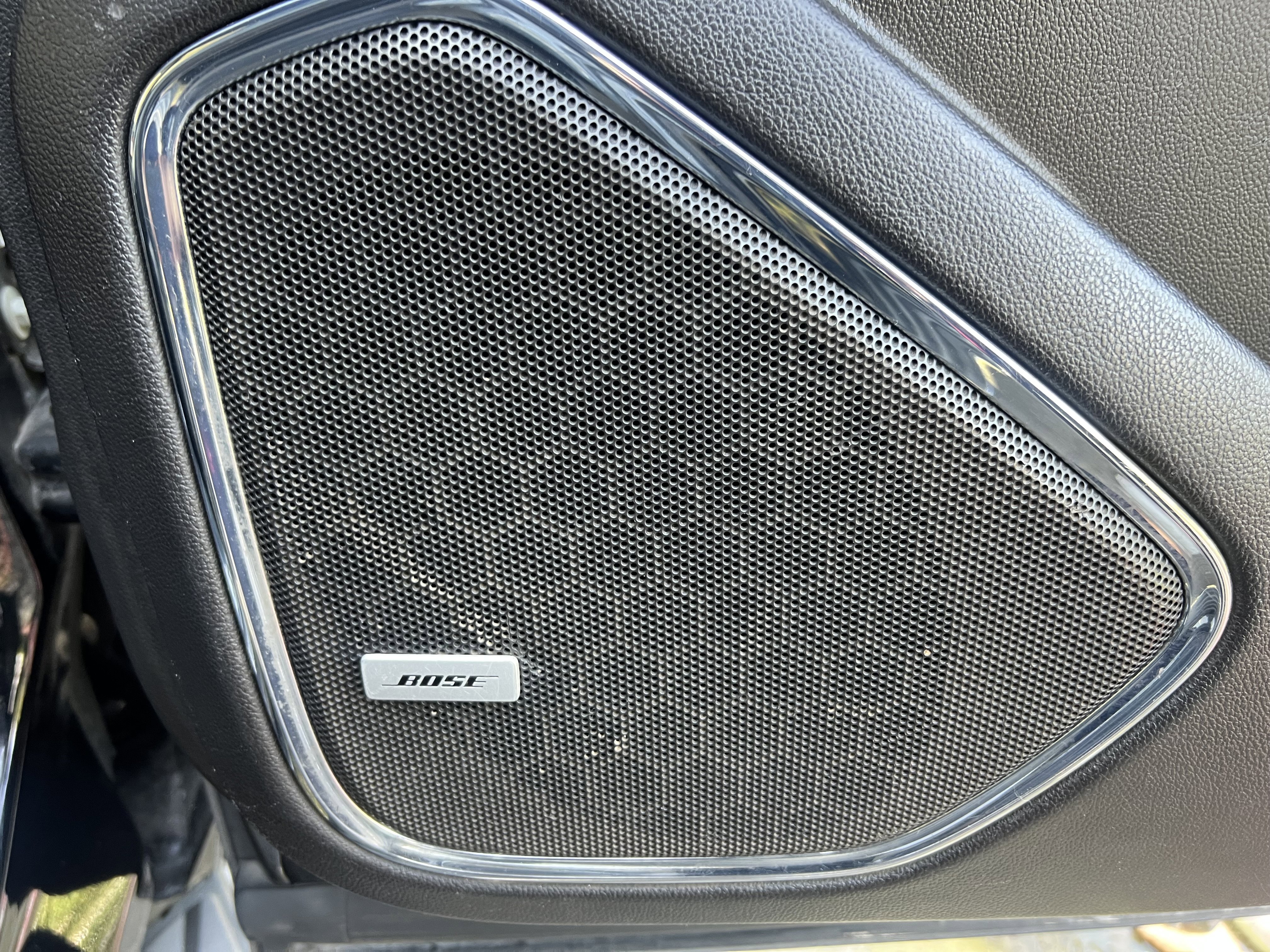 Used 2017 Chevrolet Suburban Premier image 33