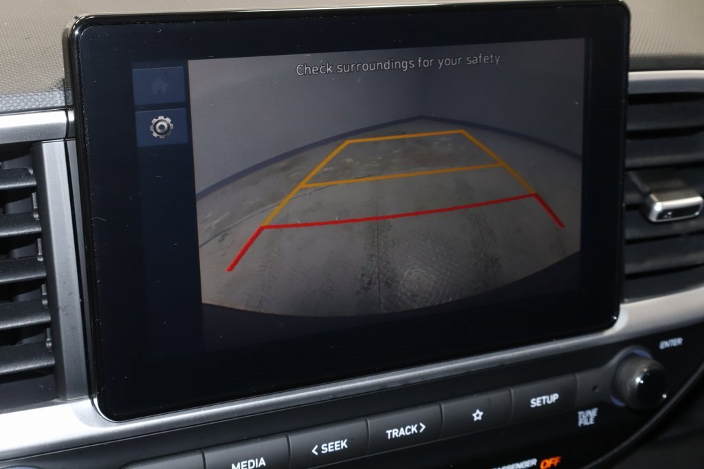 Certified 2025 Hyundai Venue SEL image 3